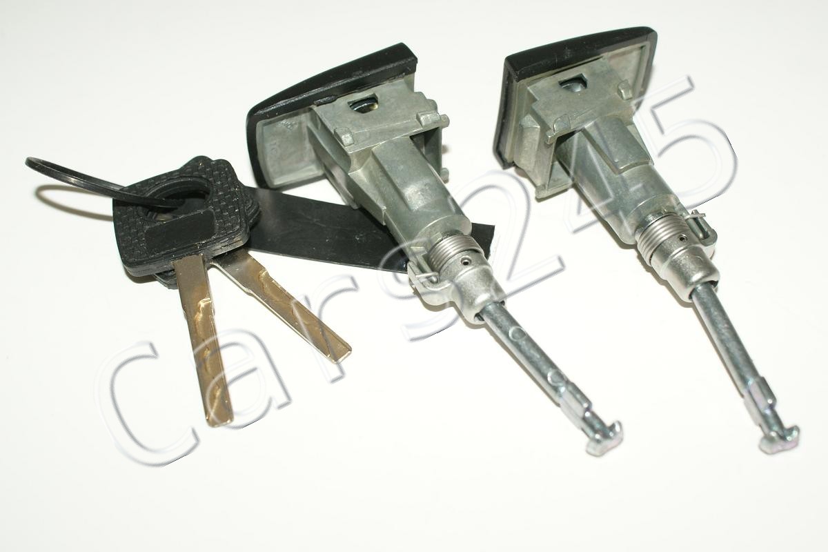 Front Door Locks Pair With Two Keys OEM Valeo MERCEDES W201 190 1982