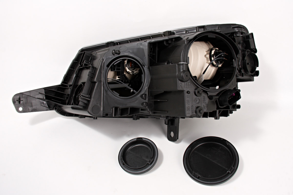 Halogen Headlight Front Lamp RIGHT Fits SKODA Yeti 2013 Facelift eBay